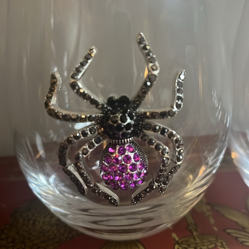 Rachel Zoe crystal spider wine glass. Sev styles avail. 1 for $15 each addl $10 - Picture 2 of 3